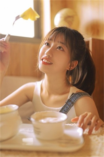 欧美一卡二卡三卡四卡无卡下载
