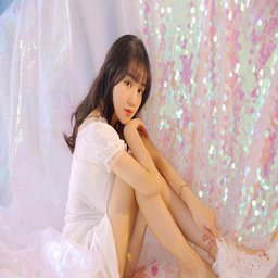 穿越异次元：女主如何在18游戏NPC中逆袭成王